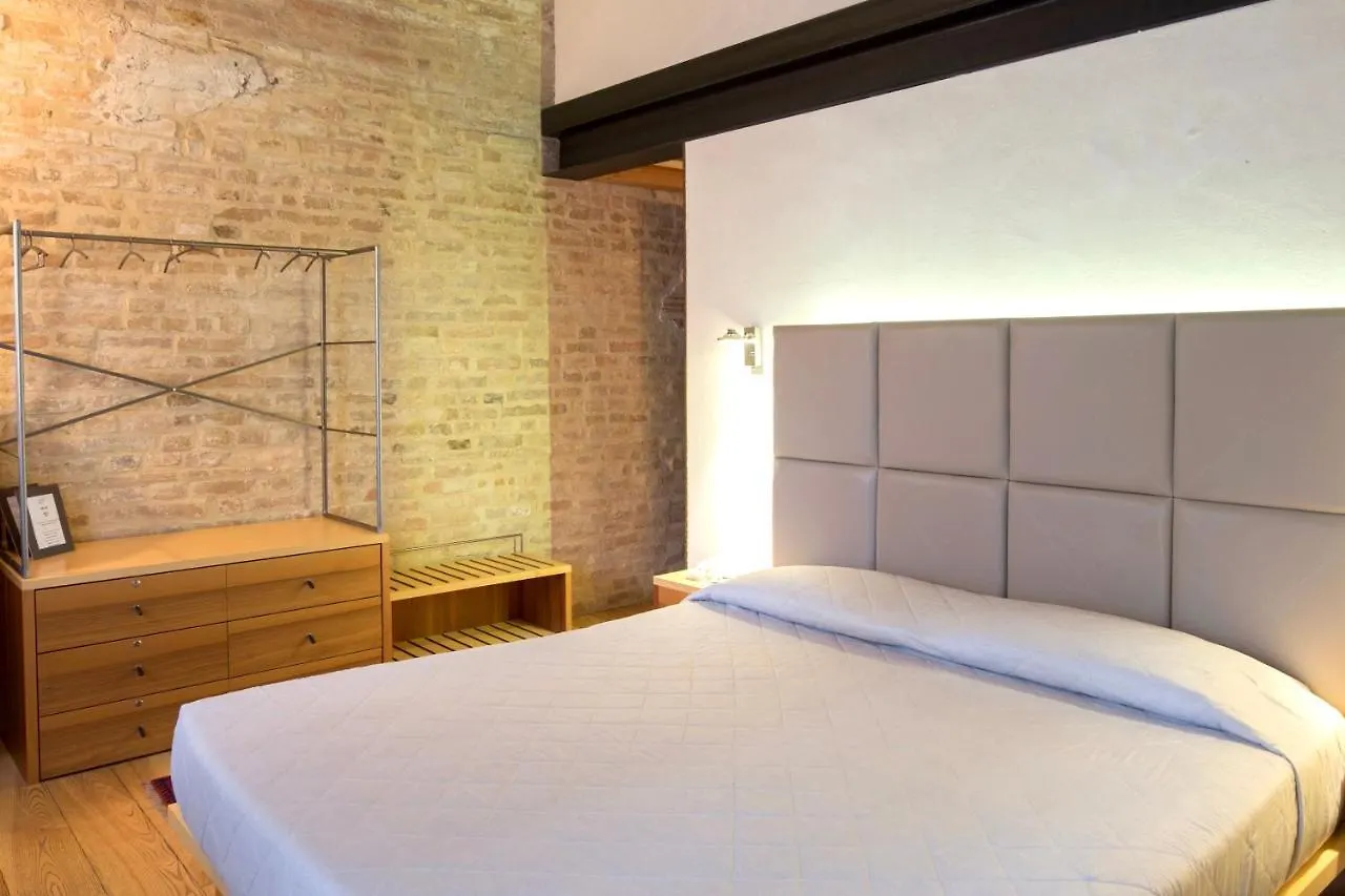 Locanda Ponte Dante Treviso Bed & Breakfast