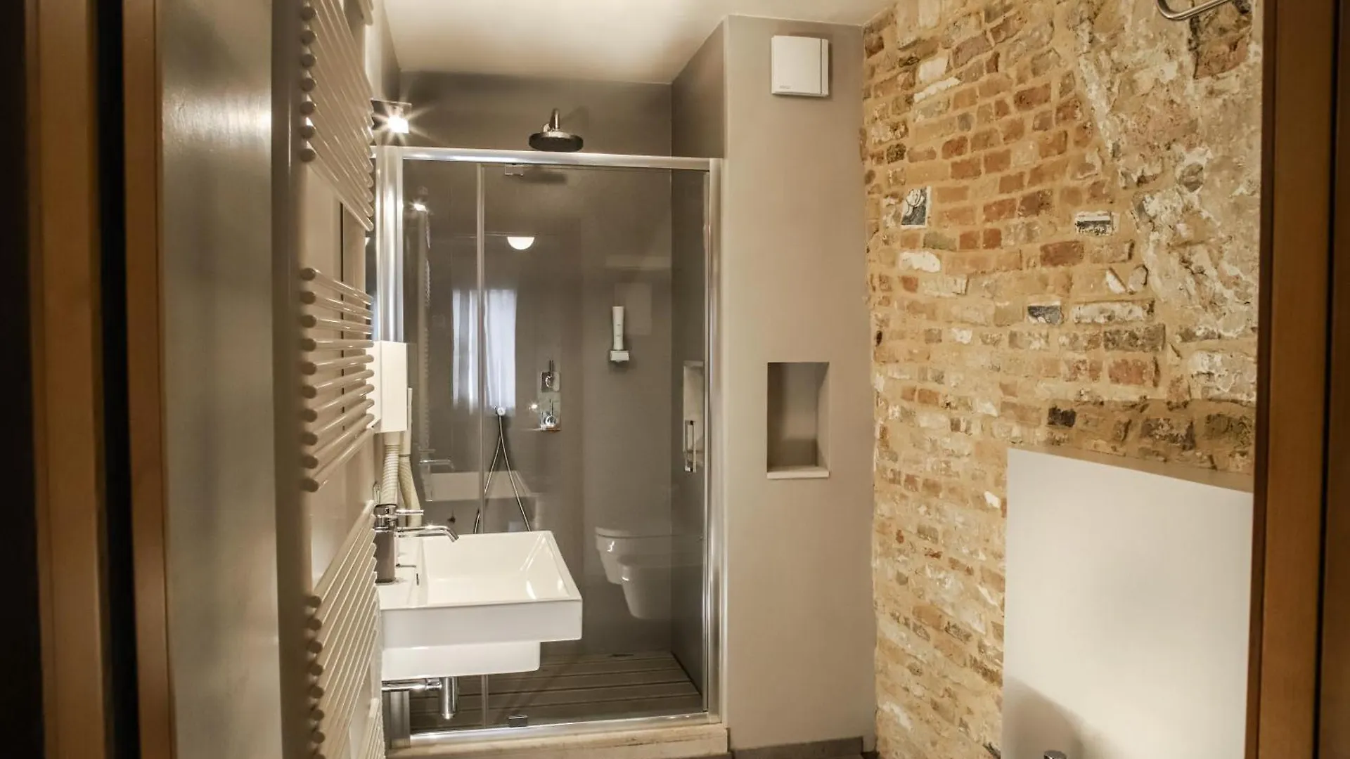 Locanda Ponte Dante Treviso Bed & Breakfast