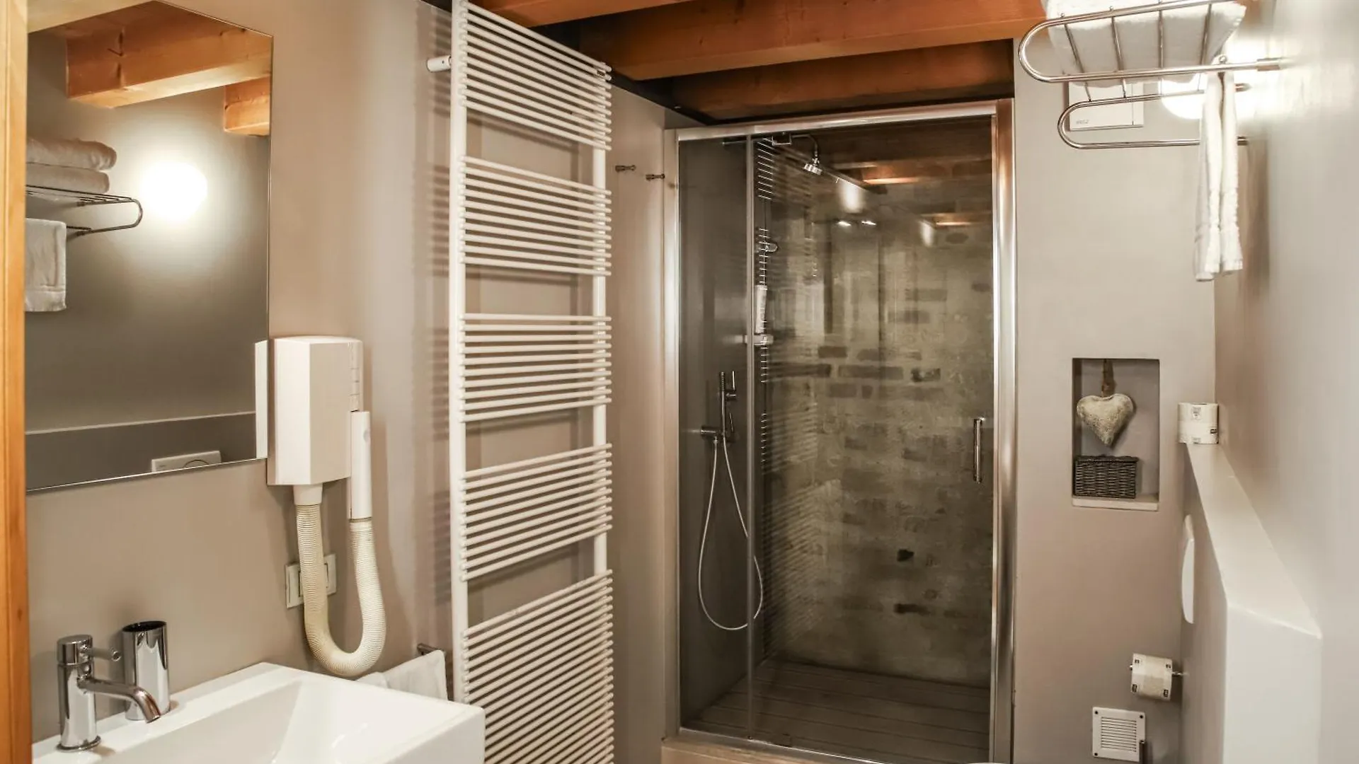 ** Bed & Breakfast Locanda Ponte Dante Treviso Italia